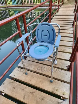Adjustable Height Commode Chair老公foldable Toilet Chair𡯁夊commode Chair
