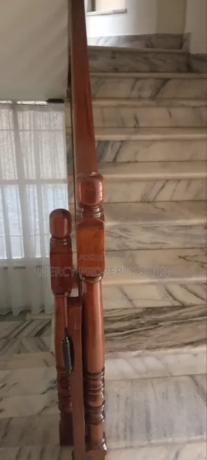 Furnished 7bdrm House in Bole for sale