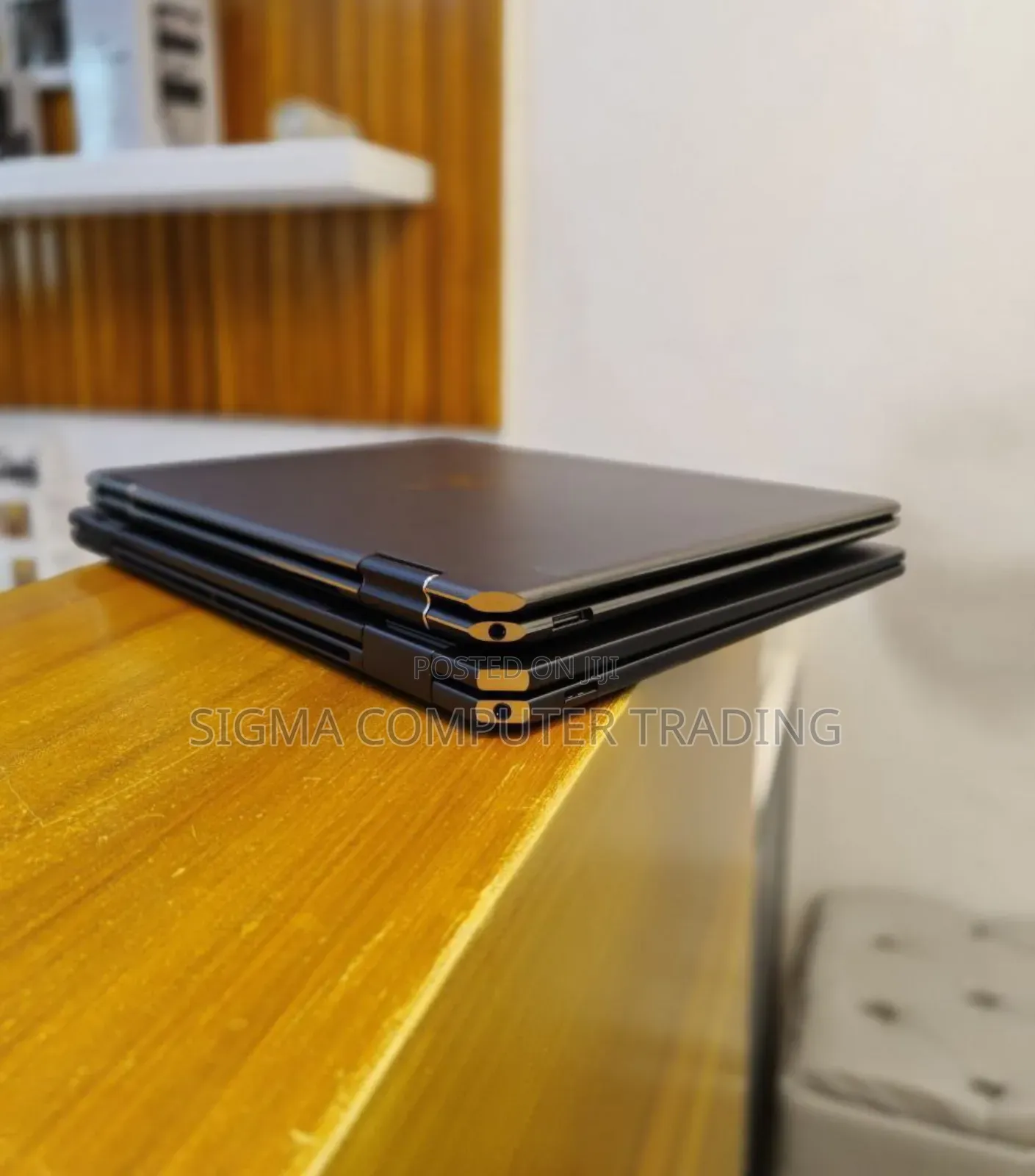 New Laptop HP Spectra 13 16GB Intel Core I7 SSD 1T