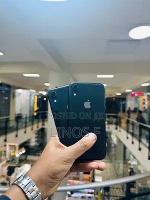 Apple iPhone XR 64 GB Black
