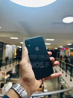 Apple iPhone XR 64 GB Black