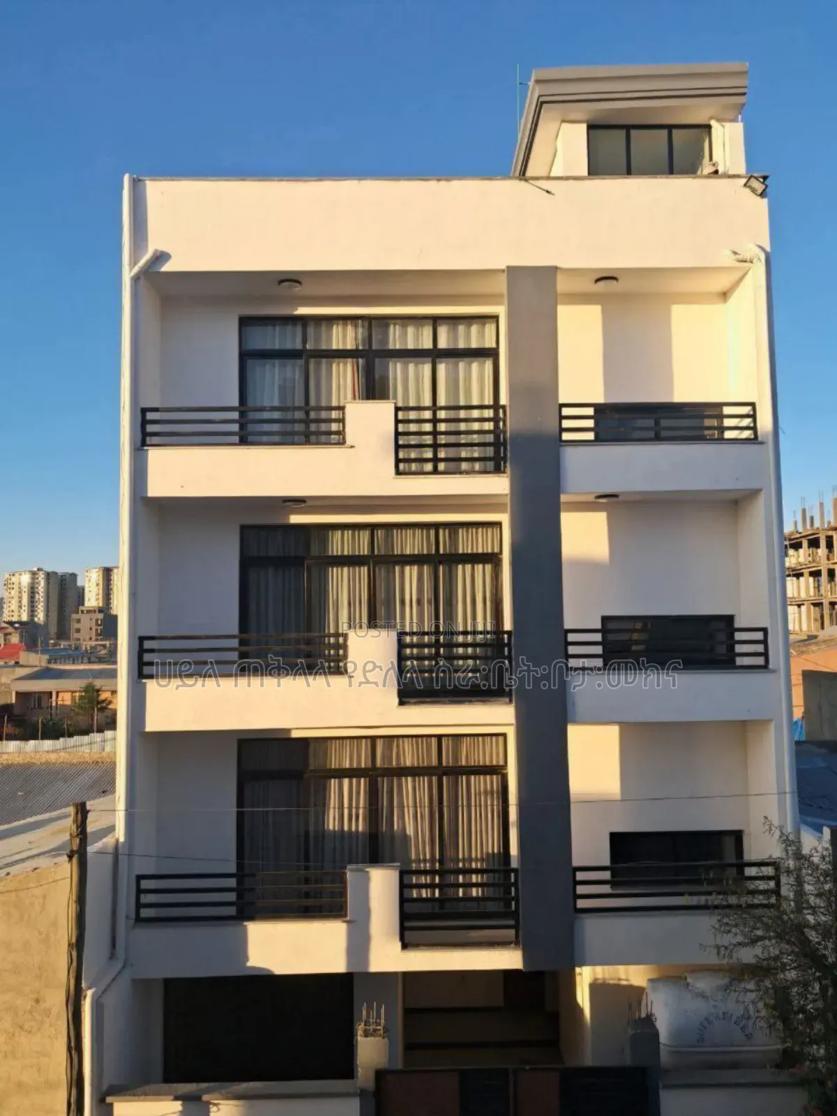 Furnished 9bdrm Townhouse/Terrace in አያት ድያስፎራ ሠፈር ኮምፋውንድ, Yeka