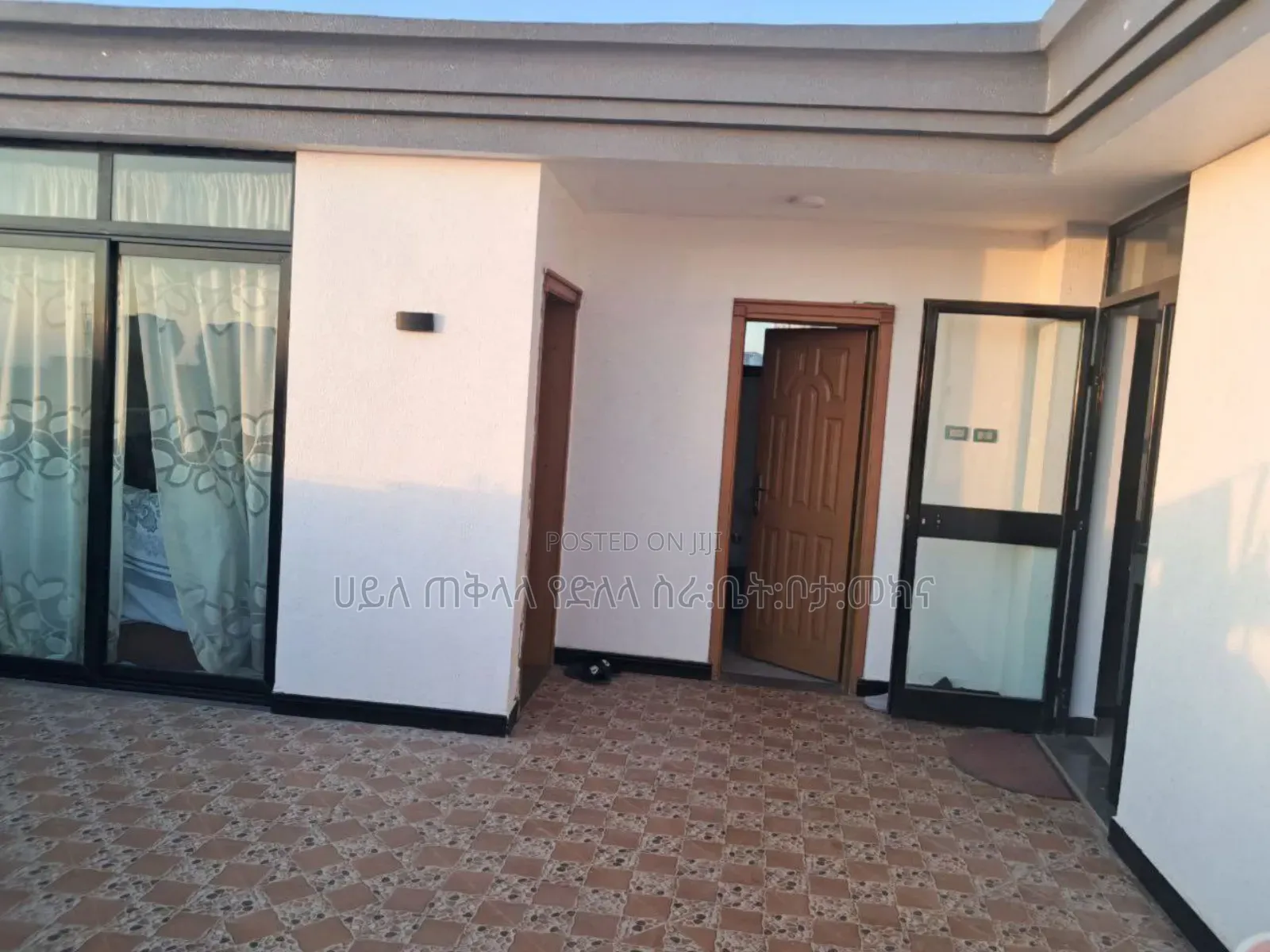 Furnished 9bdrm Townhouse/Terrace in አያት ድያስፎራ ሠፈር ኮምፋውንድ, Yeka