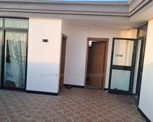 Furnished 9bdrm Townhouse/Terrace in አያት ድያስፎራ ሠፈር ኮምፋውንድ, Yeka