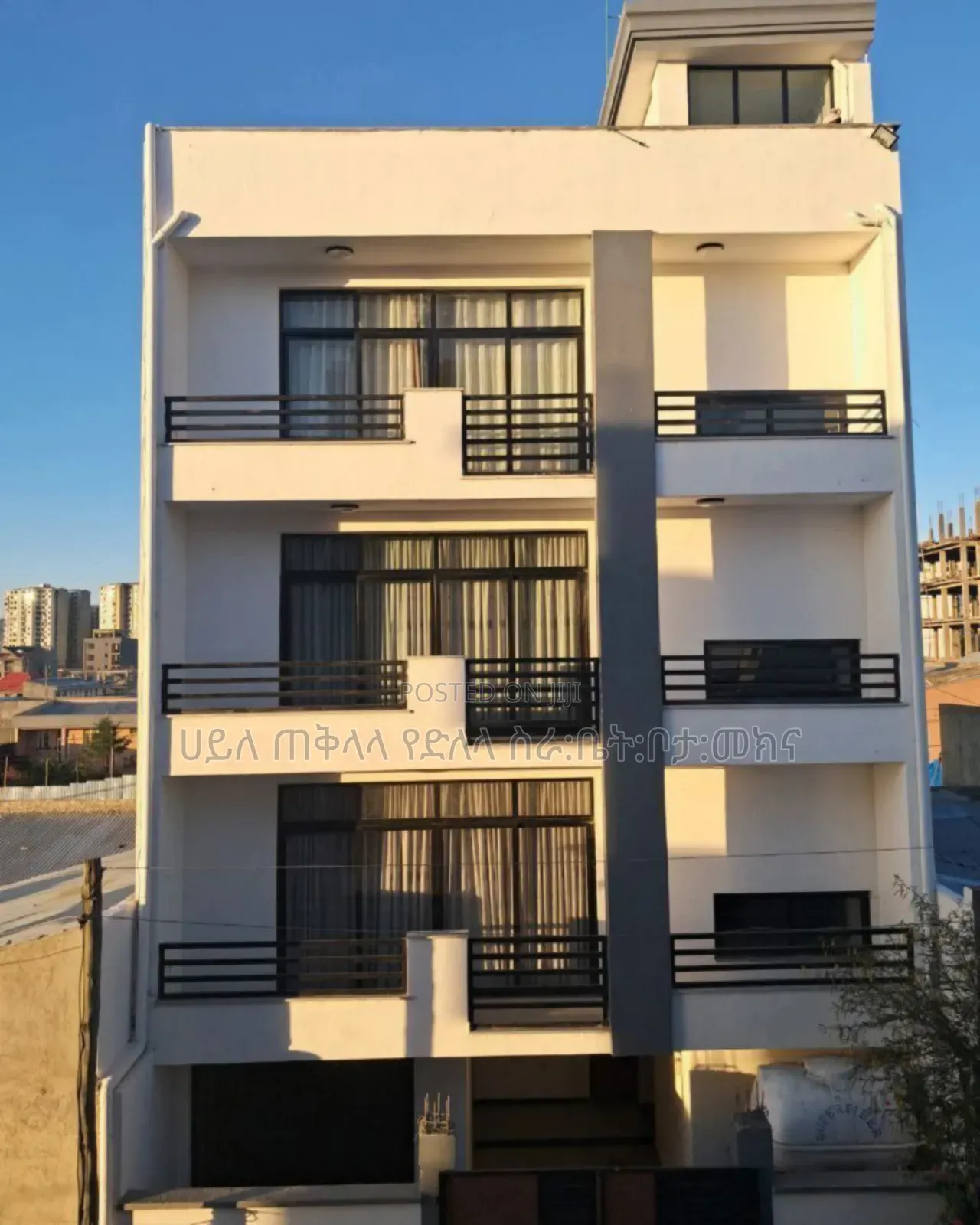 Furnished 9bdrm Townhouse/Terrace in አያት ድያስፎራ ሠፈር ኮምፋውንድ, Yeka