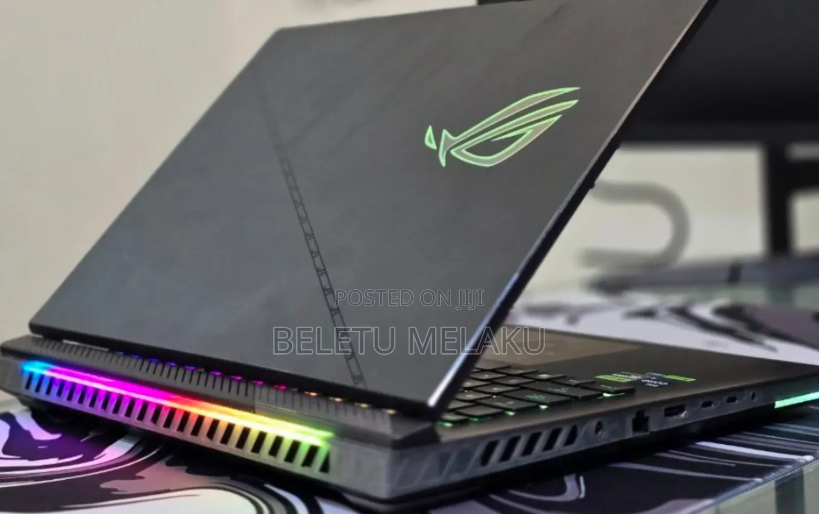 New Laptop Asus ROG Strix SCAR 15 32GB Intel Core I9 SSD 1T