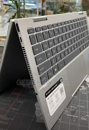 New Laptop HP Envy X360 8GB Intel Core I5 SSD 512GB