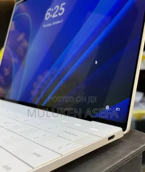 New Laptop Dell XPS 13 16GB Intel Core I7 SSD 512GB