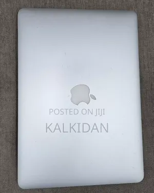 New Laptop Apple MacBook Air 2015 8GB Intel Core I5 SSD 128GB