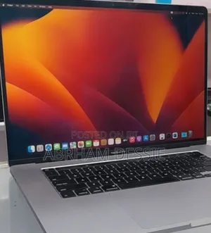 New Laptop Apple MacBook Pro 2019 16GB Intel Core I7 SSD 512GB
