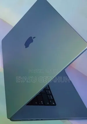 New Laptop Apple MacBook Pro 2023 M2 Max 16-Inch 16GB Apple M2 SSD 1T