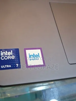 New Laptop Lenovo Yoga 7i 16GB Intel Core Ultra 7 SSD 1T