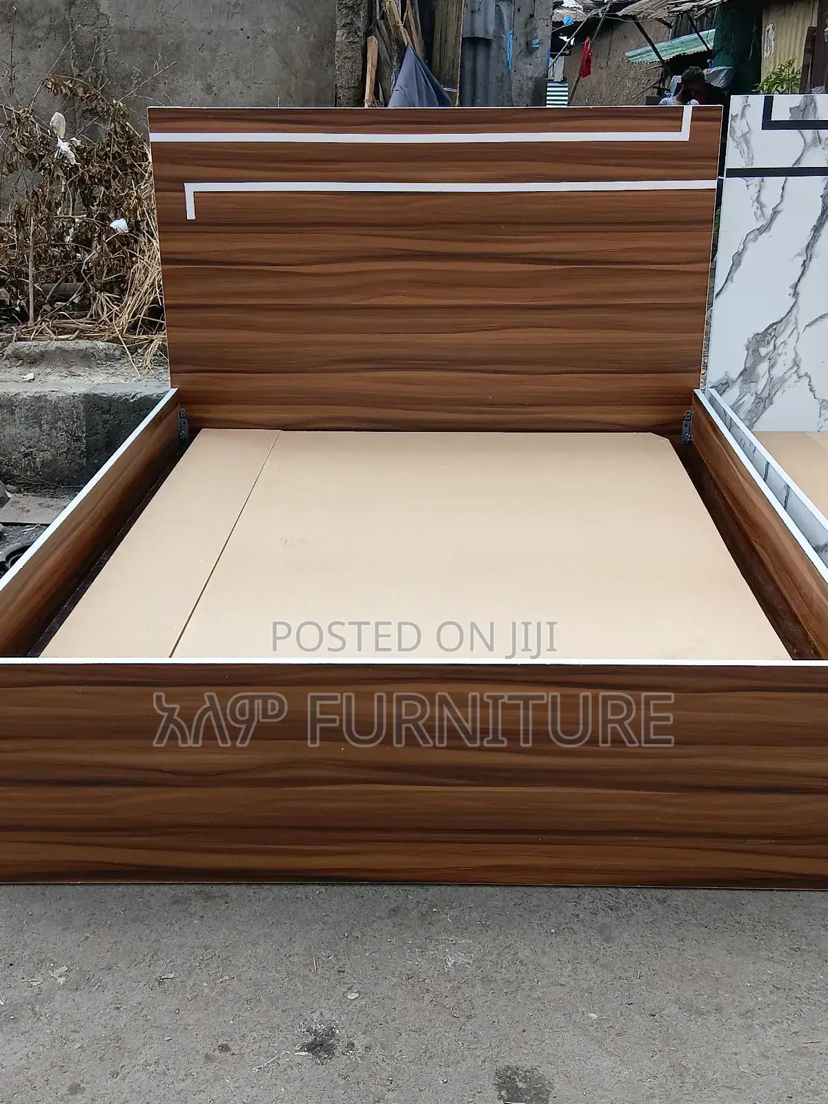 1.50 ሜትር Laminet አልጋ(Bed)