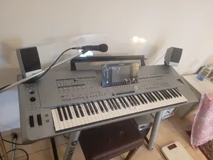 Keyboard and Piano