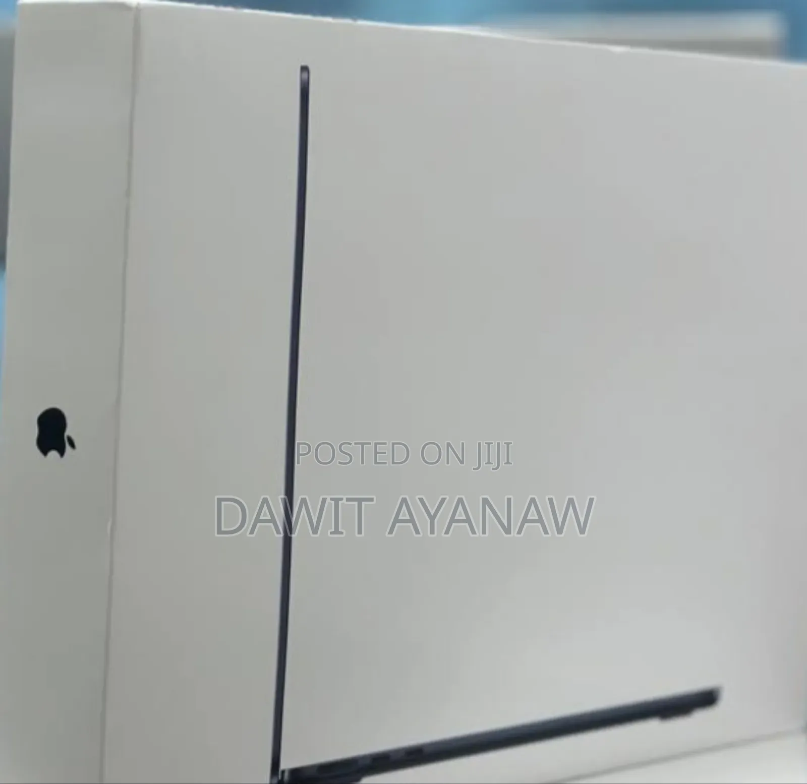 New Laptop Apple MacBook Pro 2022 M2 16GB Apple M2 SSD 256GB