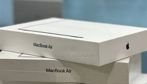 New Laptop Apple MacBook Pro 2022 M2 16GB Apple M2 SSD 256GB