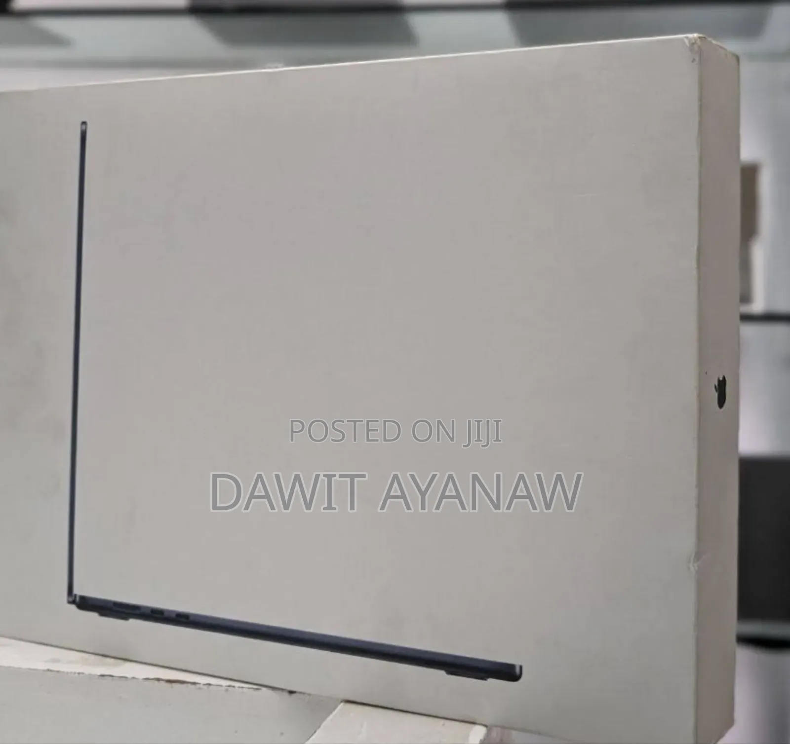 New Laptop Apple MacBook Pro 2022 M2 16GB Apple M2 SSD 256GB