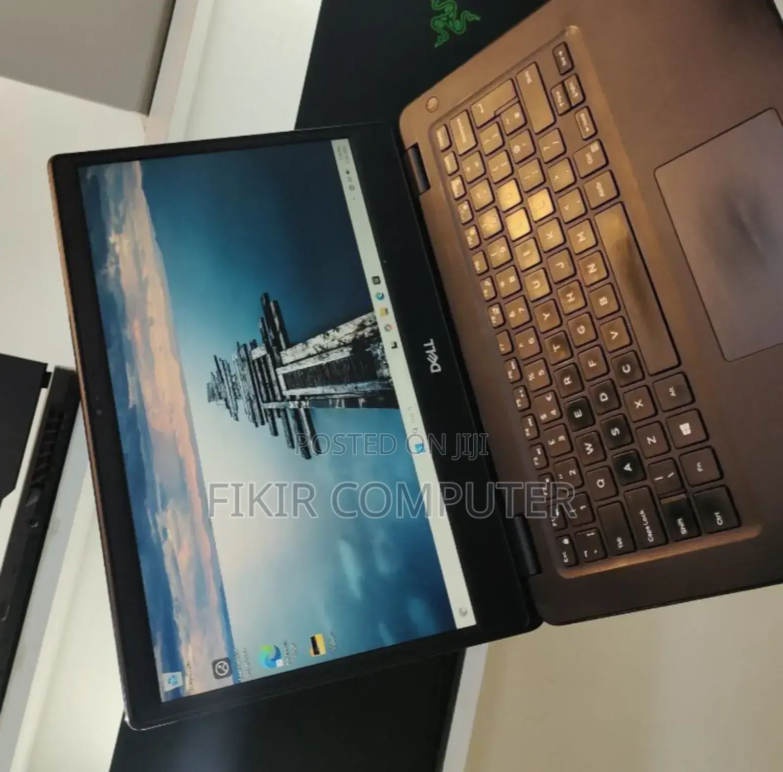 New Laptop Dell Latitude 5310 4GB Intel Core I3 SSD 128GB