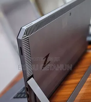 Photo - New Laptop HP ZBook X2 32GB Intel Core I7 SSD 512GB