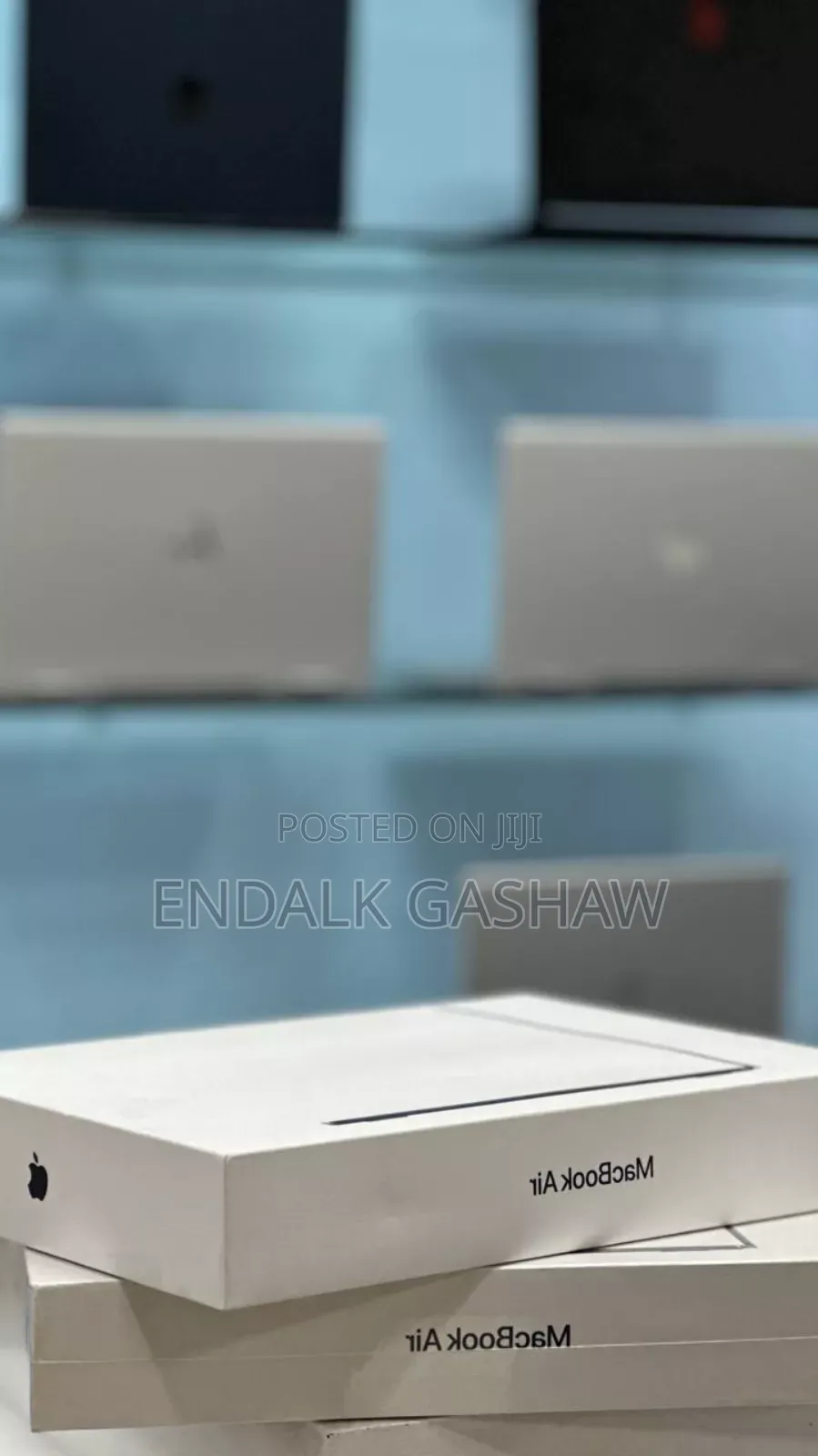 New Laptop Apple MacBook Air 2022 M2 16GB Apple M2 SSD 256GB