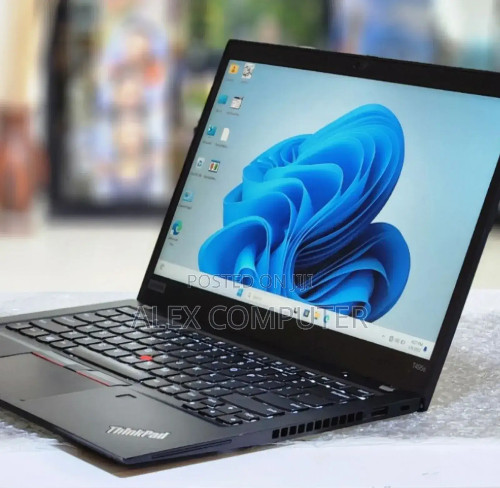 New Laptop Lenovo ThinkPad T495s 16GB AMD Ryzen 7 SSD 512GB