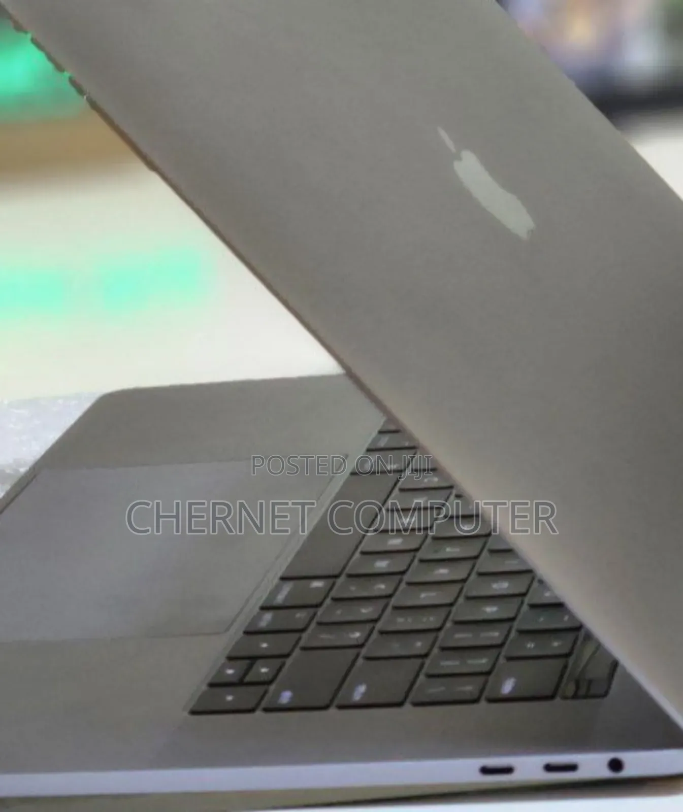 New Laptop Apple MacBook Pro 2017 16GB Intel Core I7 SSD 512GB