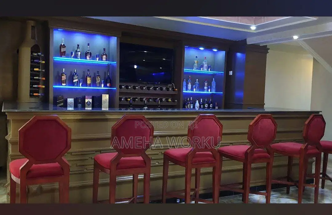 B+G+8+Terrace የሆቴል ህንፃ ሽያጭ . 300 ካ.ሜ