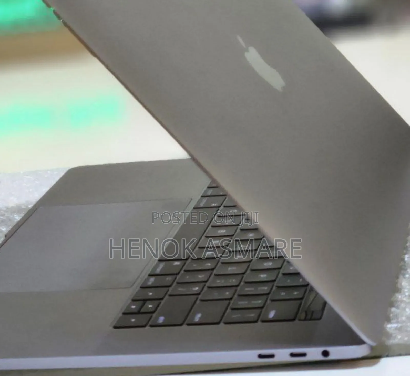 New Laptop Apple MacBook Pro 2017 16GB Intel Core I7 SSD 512GB