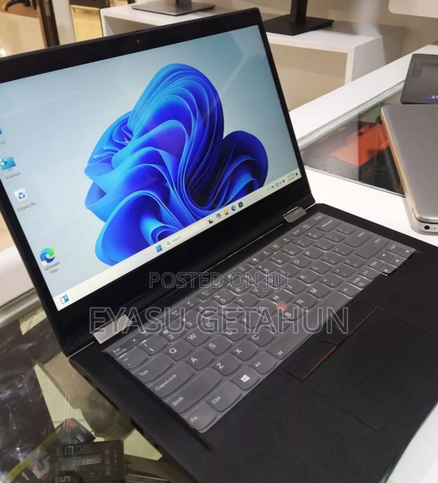 New Laptop Lenovo ThinkPad X390 Yoga 8GB Intel Core I7 SSD 512GB
