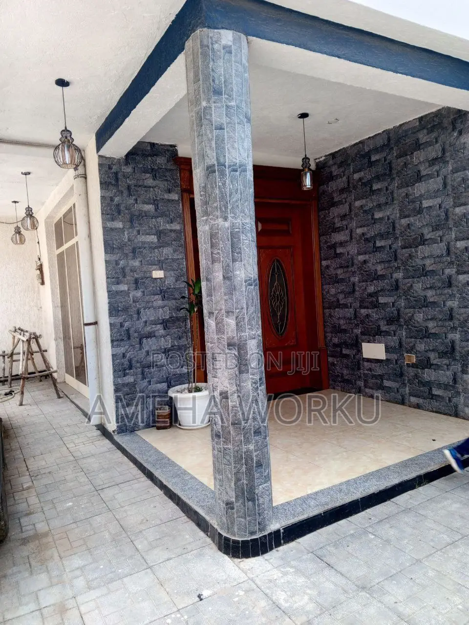 Furnished 5bdrm House in Bole for sale