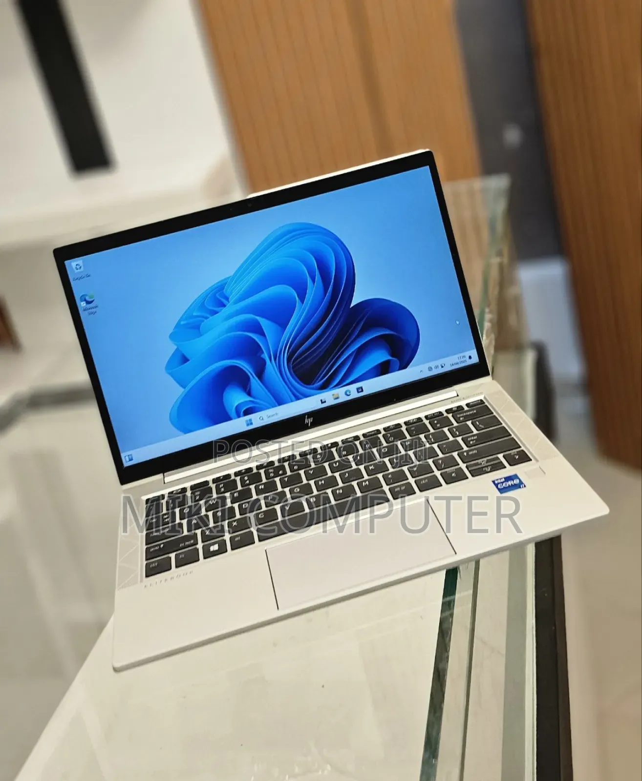 New Laptop HP EliteBook 830 G8 16GB Intel Core I7 SSD 512GB