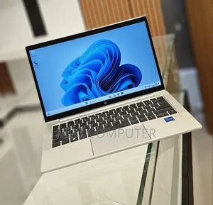 New Laptop HP EliteBook 830 G8 16GB Intel Core I7 SSD 512GB
