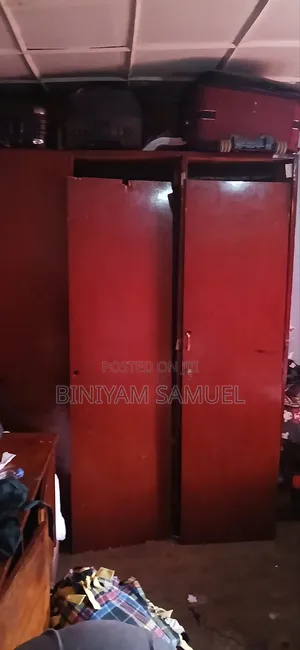 Bedroom Cloth Cabinet