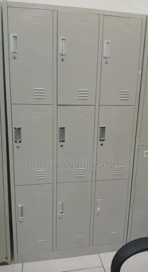 Imported Locker With 9 Kiss
