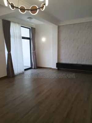 4bdrm Apartment in Apartment, Yeka for rent