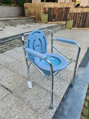 Commode Chair猝我toilet Chair Brand New Home Use Adjustable Commode