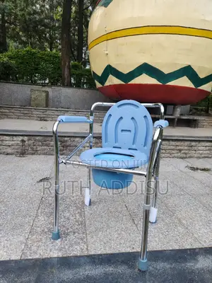 Photo - Commode Chair丈八commode Chair肺癌toilet Chair輦我commode Chair者曰commode New