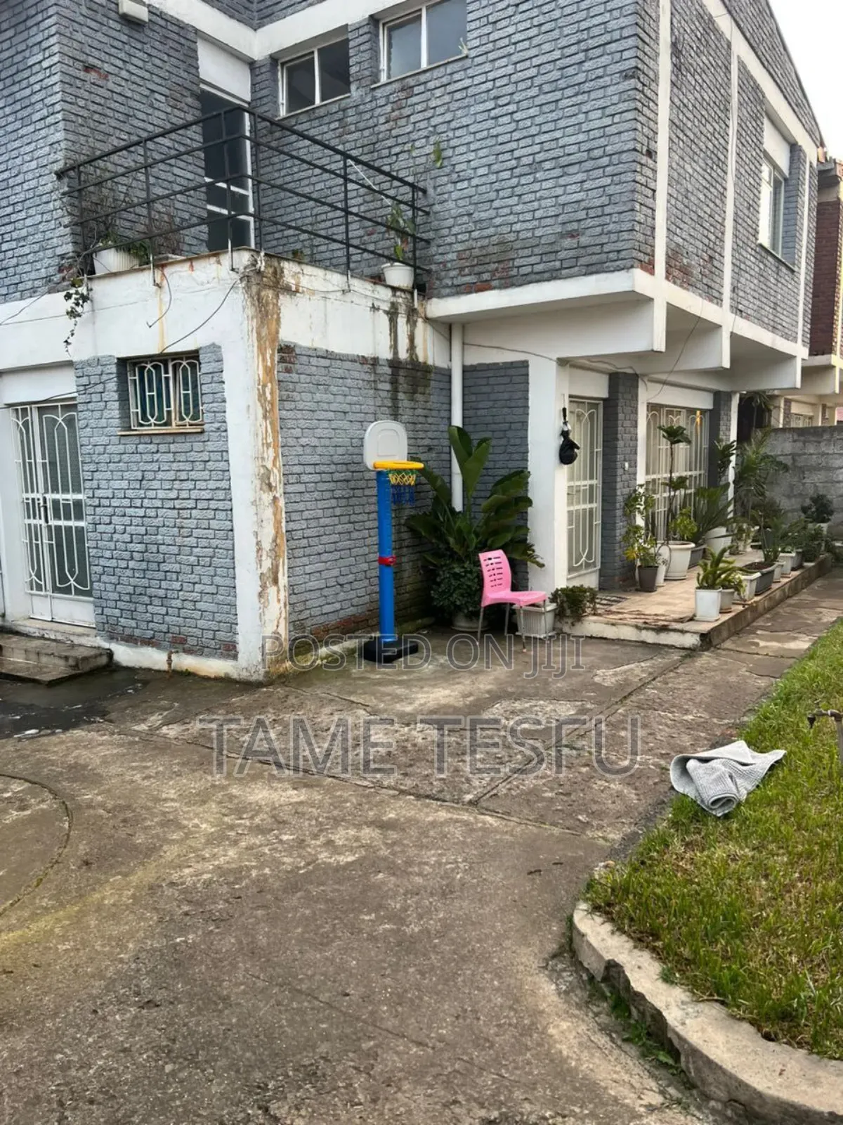 Furnished 5bdrm House in ሀያት, Bole for sale