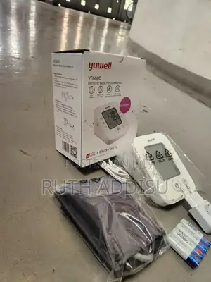 Photo - Yuwell Blood Pressure腔內yuwell Blood Pressure Monitor Digital New Packd