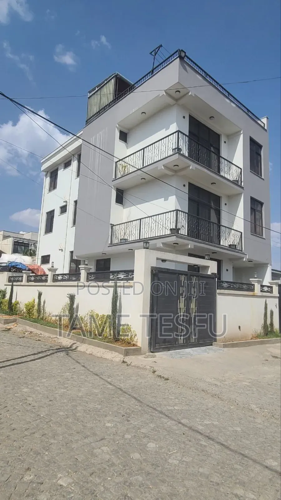 Furnished 8bdrm House in Figa, Bole for sale