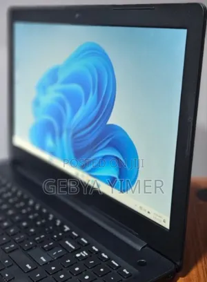 New Laptop Dell Inspiron 15 8GB Intel Core I5 SSD 1T