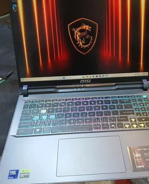New Laptop MSI Vector 16 HX AI A2XWIG 16GB Intel Core Ultra 7 SSD 1T
