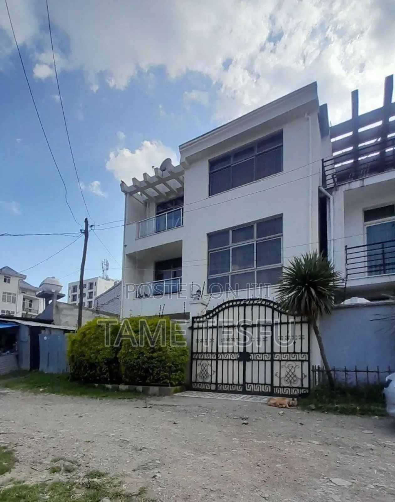 Furnished 7bdrm House in ሀያት, Bole for sale