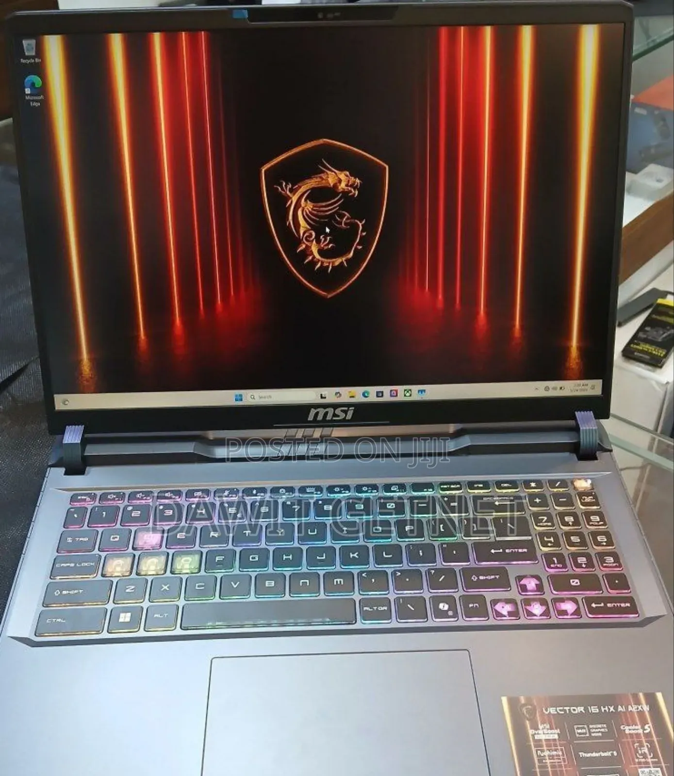 New Laptop MSI Vector 16 HX AI A2XWIG 16GB Intel Core Ultra 7 SSD 1T