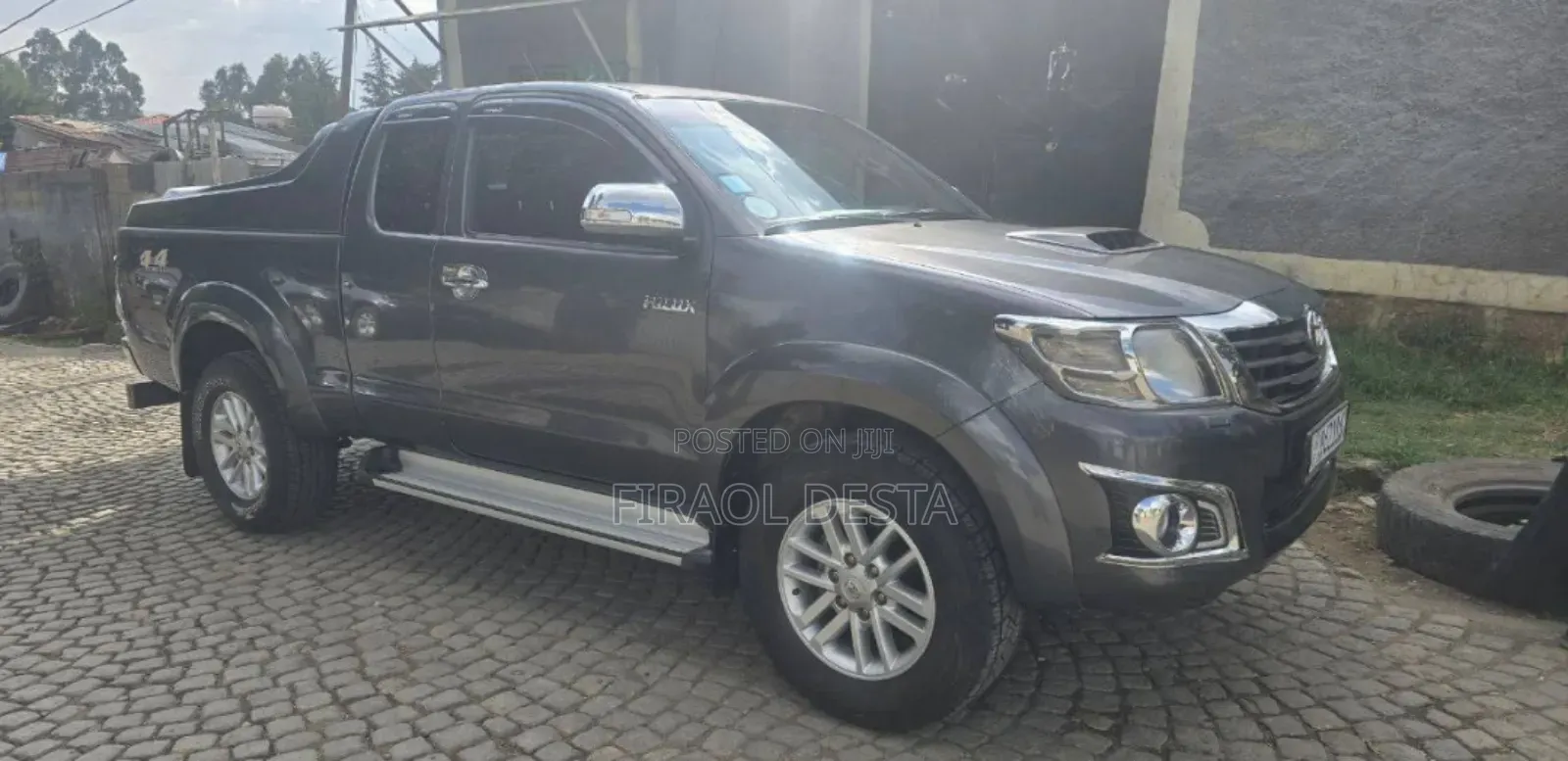 Toyota Hilux 2015 Black