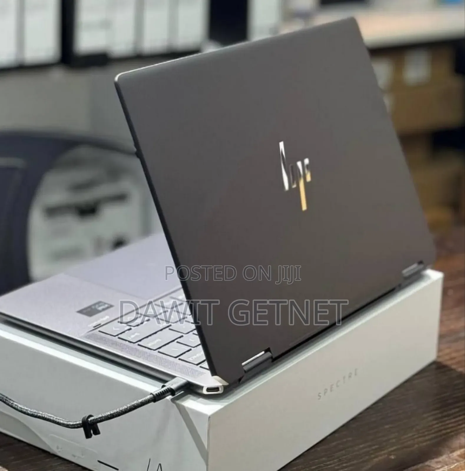 New Laptop HP Spectra 13 16GB Intel Core Ultra 7 SSD 1T