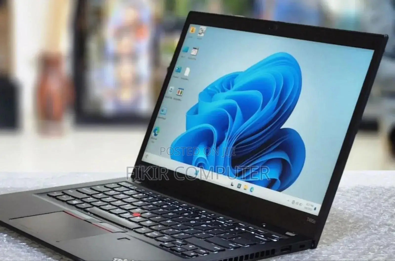 New Laptop Lenovo ThinkPad T495s 16GB AMD Ryzen 7 SSD 512GB