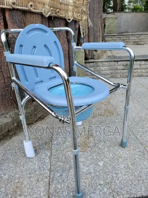 Photo - Commode Chair With Pot Bucket爻宙toilet Style Seat,Extra Wide፵×Vommodo