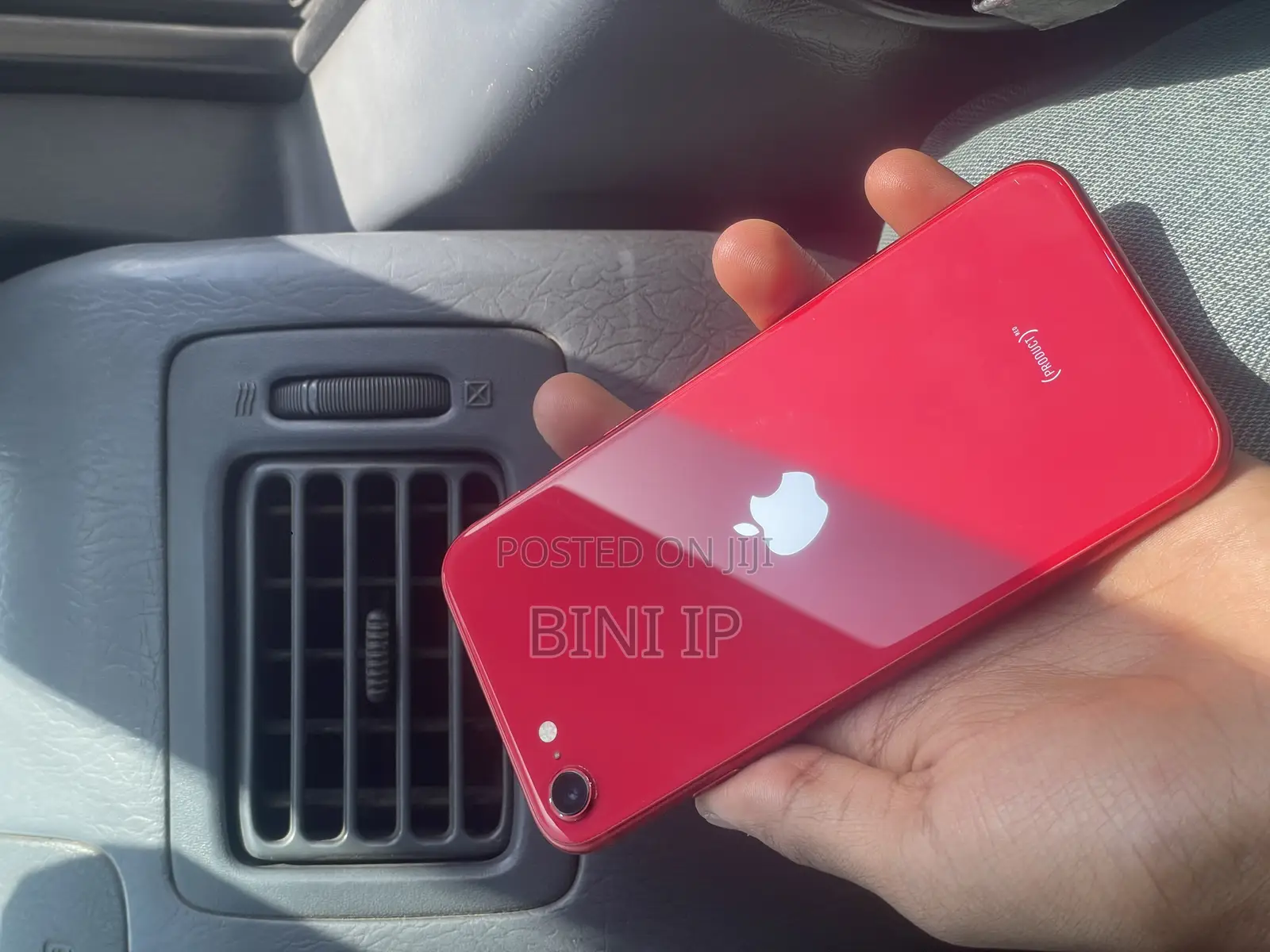New Apple iPhone 8 64 GB Red