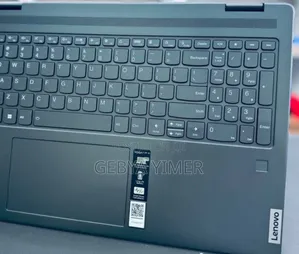 New Laptop Lenovo Yoga 7i 16GB Intel Core I7 SSD 512GB
